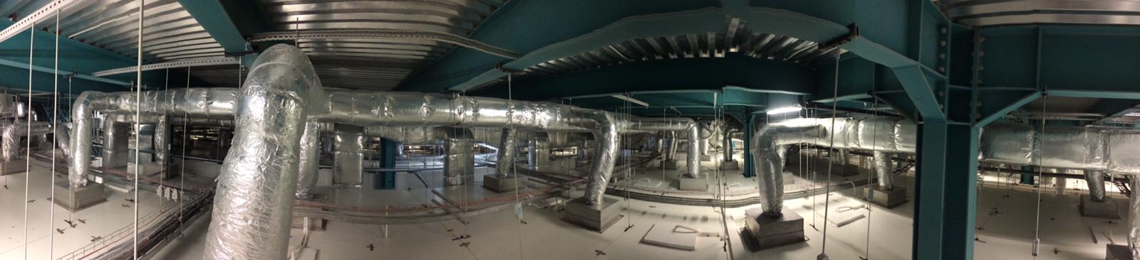 Makine taşıma ve kurulum ekibi